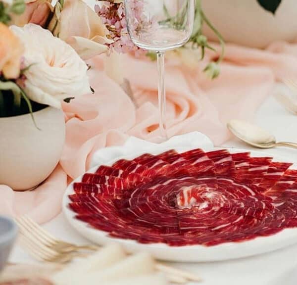 El jamón de bellota FISAN es el aperitivo perfecto para disfrutar de una boda ideal